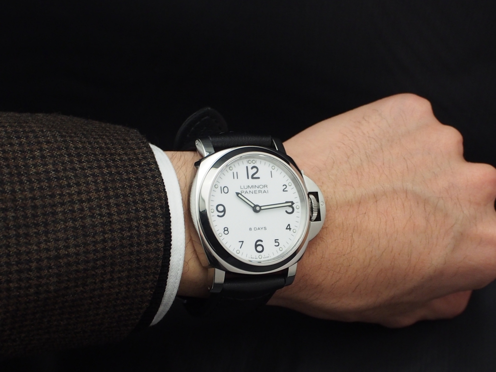 お得大人気[p3834]パネライ ルミノール ベース 8デイズ アッチャイオ 未使用 腕時計(アナログ)