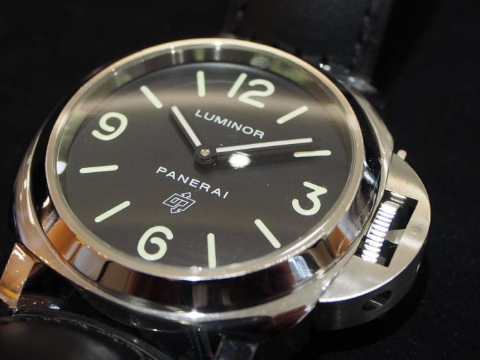 パネライのロゴが入ったシンプルな２針モデル / ルミノール ベース ロゴ アッチャイオ-PANERAI -P1270504-700x525