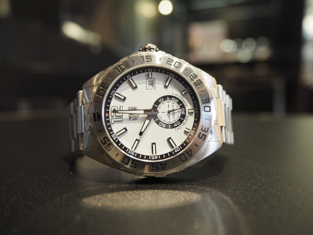 名門ブランドが繰り出す20万円の機械式時計…。タグ・ホイヤー