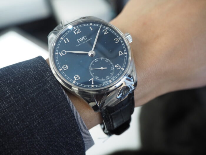 【IWC】シンプルなブルー文字盤の時計「ポルトギーゼ オートマティック40」-IWC -PA040658-700x525