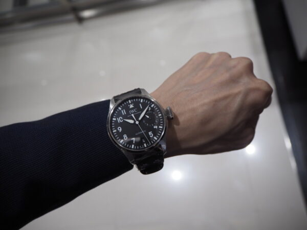 【IWC】圧倒的な存在感を放つ時計「ビッグ・パイロット・ウォッチ」-IWC -PB200553-600x450