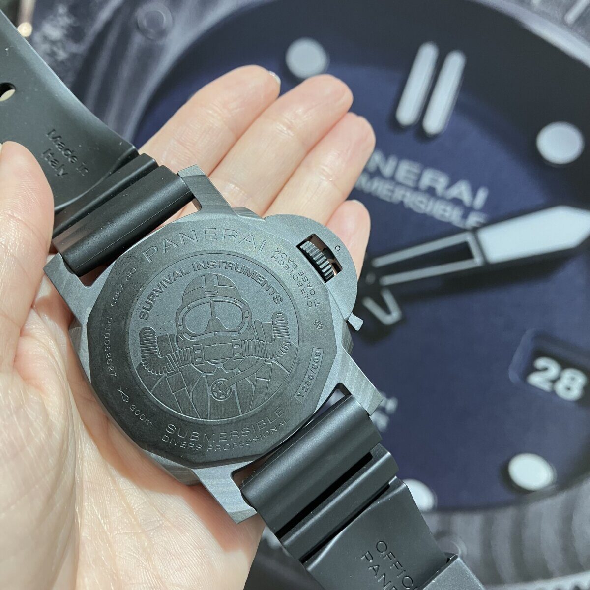 【 パネライ 】世界で一つだけ！？オールカーボテック™素材のお時計をご紹介。-PANERAI -IMG_1315-1-1200x1200