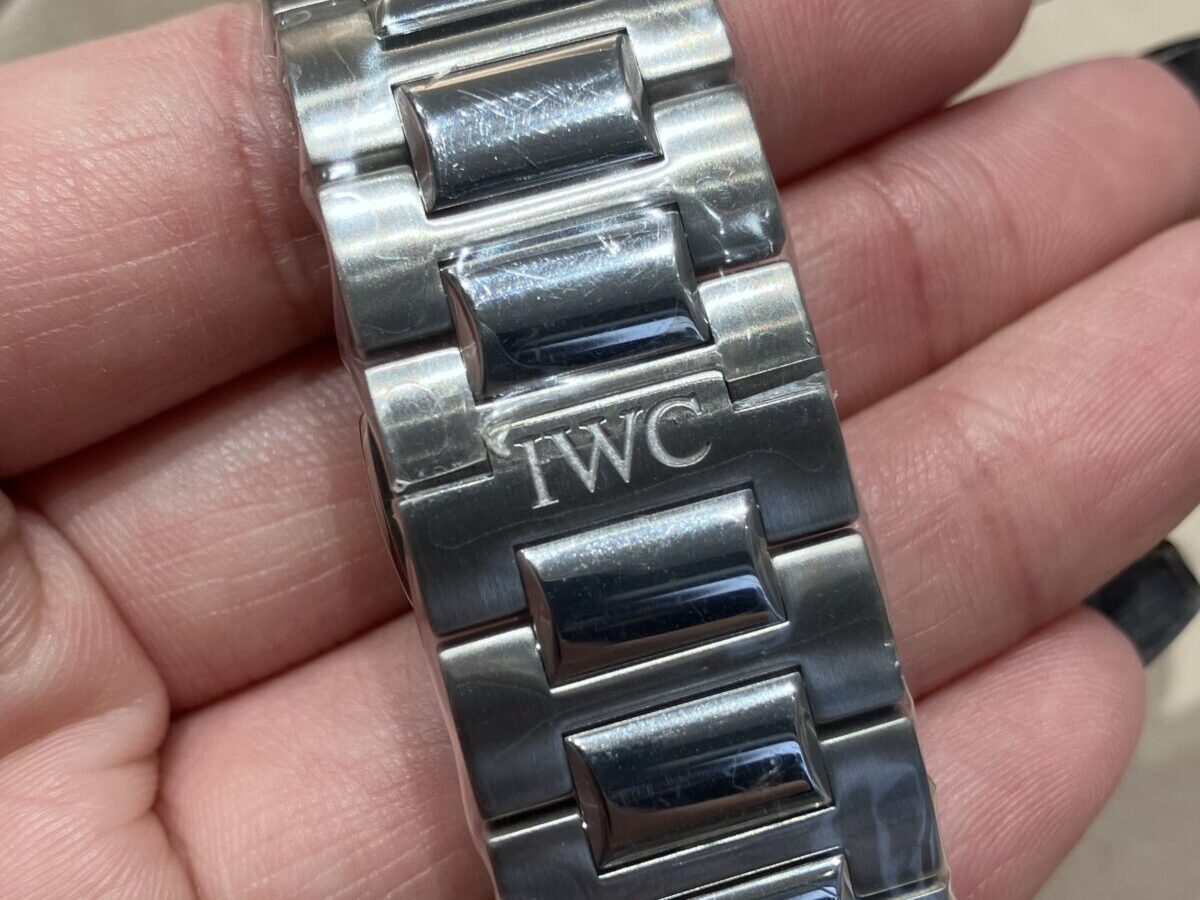 【 IWC 】 愛用時計も夏仕様に！これからの季節に大活躍「ポルトギーゼ×ラバーストラップ」とは？？-IWC -IMG_1493-edited