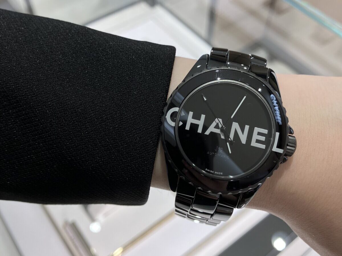 【 シャネル 】 6文字の「CHANEL」。ロゴはもはやただの単純でフォーマルなサインではありません。-CHANEL -IMG_1666-edited