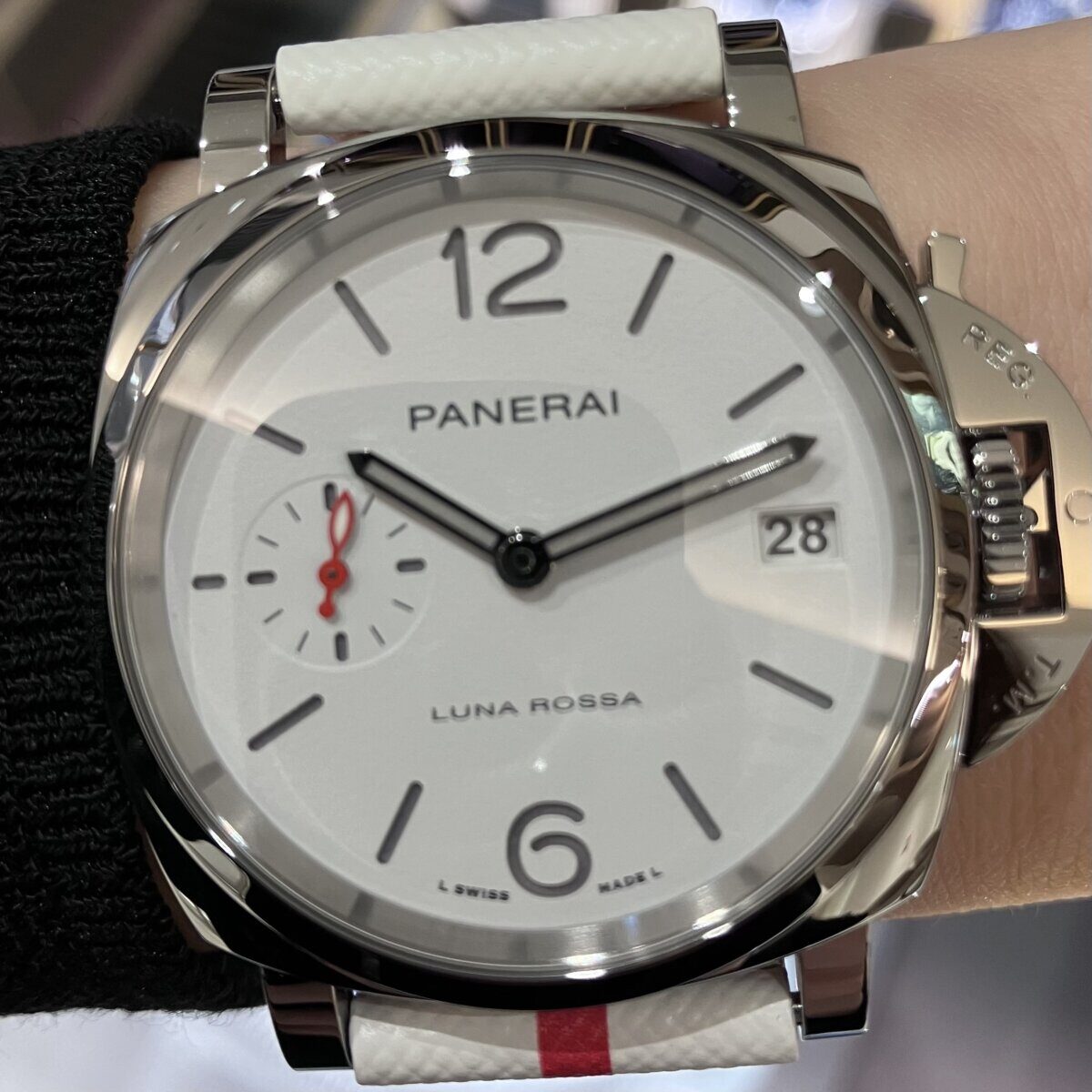 【 パネライ 】性別を問わない多様な魅力を放つ「ルミノール ドゥエ ルナ・ロッサ」-PANERAI -IMG_2163-1200x1200