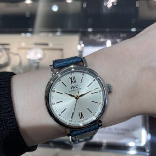 【 IWC 】サンレイ加工が施された文字盤に12個のダイヤモンドが輝く「ポートフィノ・オートマティック ３４」をご紹介。