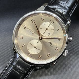 【 IWC 】待望の新作 初入荷！！今までにない新カラー「デューン 文字盤」をご紹介。