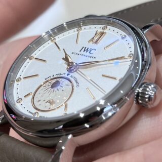 【 IWC 】大切な人に贈るのは「ポートフィノ34 オートマティック デイ＆ナイト 」クリスマスや特別な記念日のギフトに…