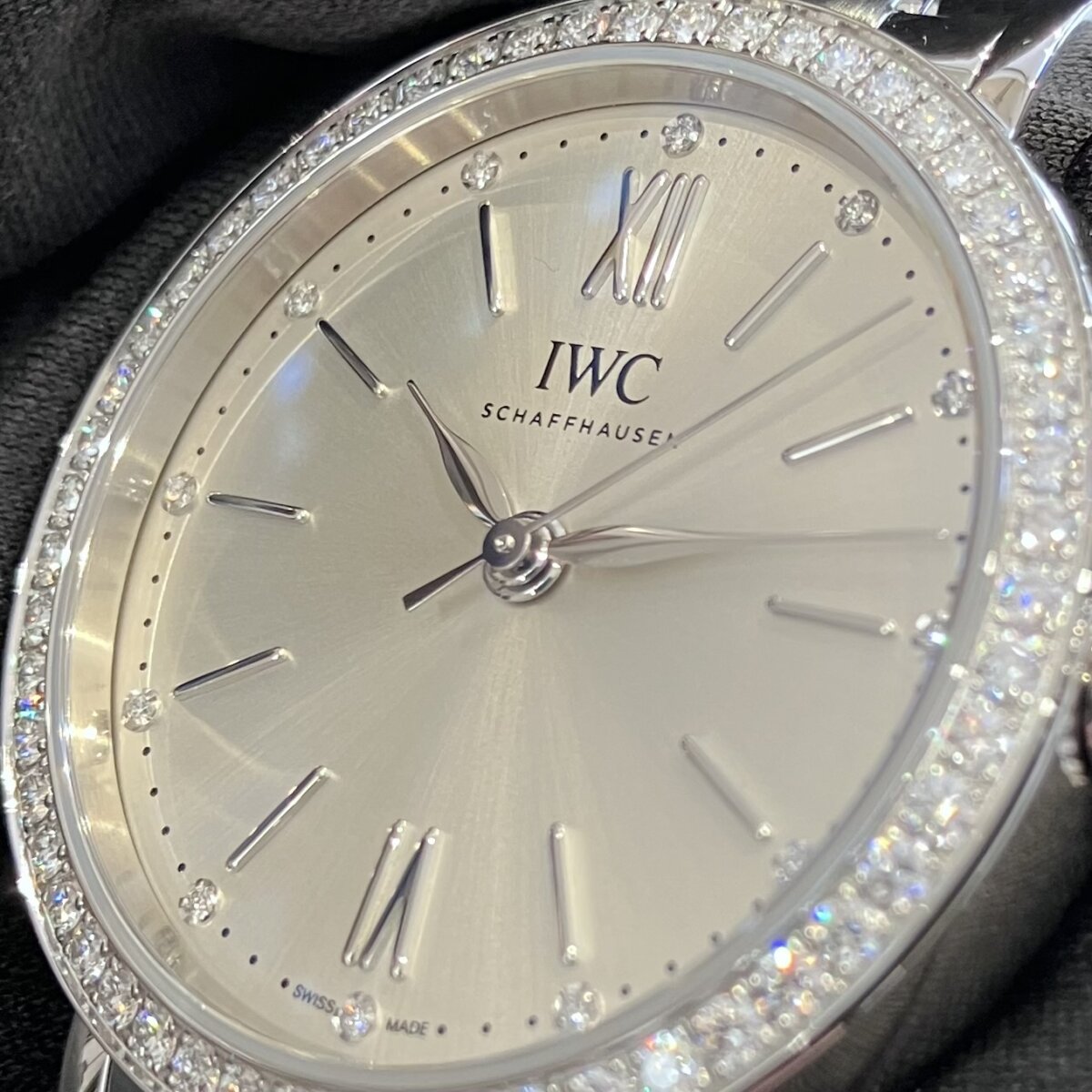 【 IWC 】シンプルなファッションに合わせたい…♡「ポートフィノ」から34mmのコンパクトなモデルをご紹介。-IWC -IMG_3797