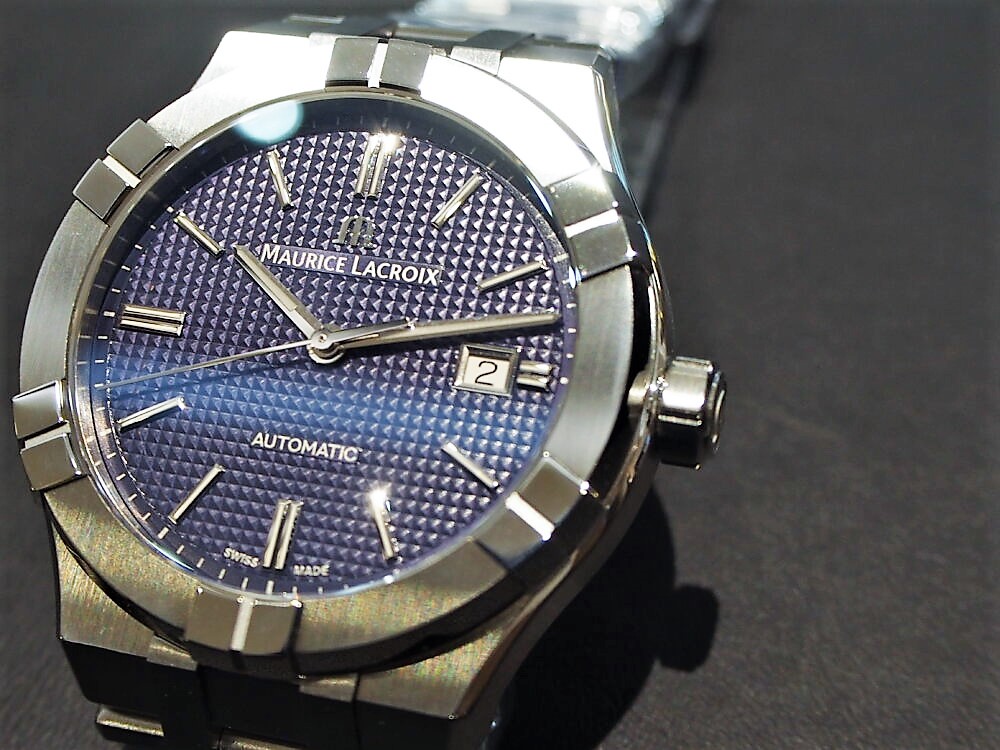 モーリスラクロア アイコン ブルー文字盤 42mm 美品腕時計(アナログ