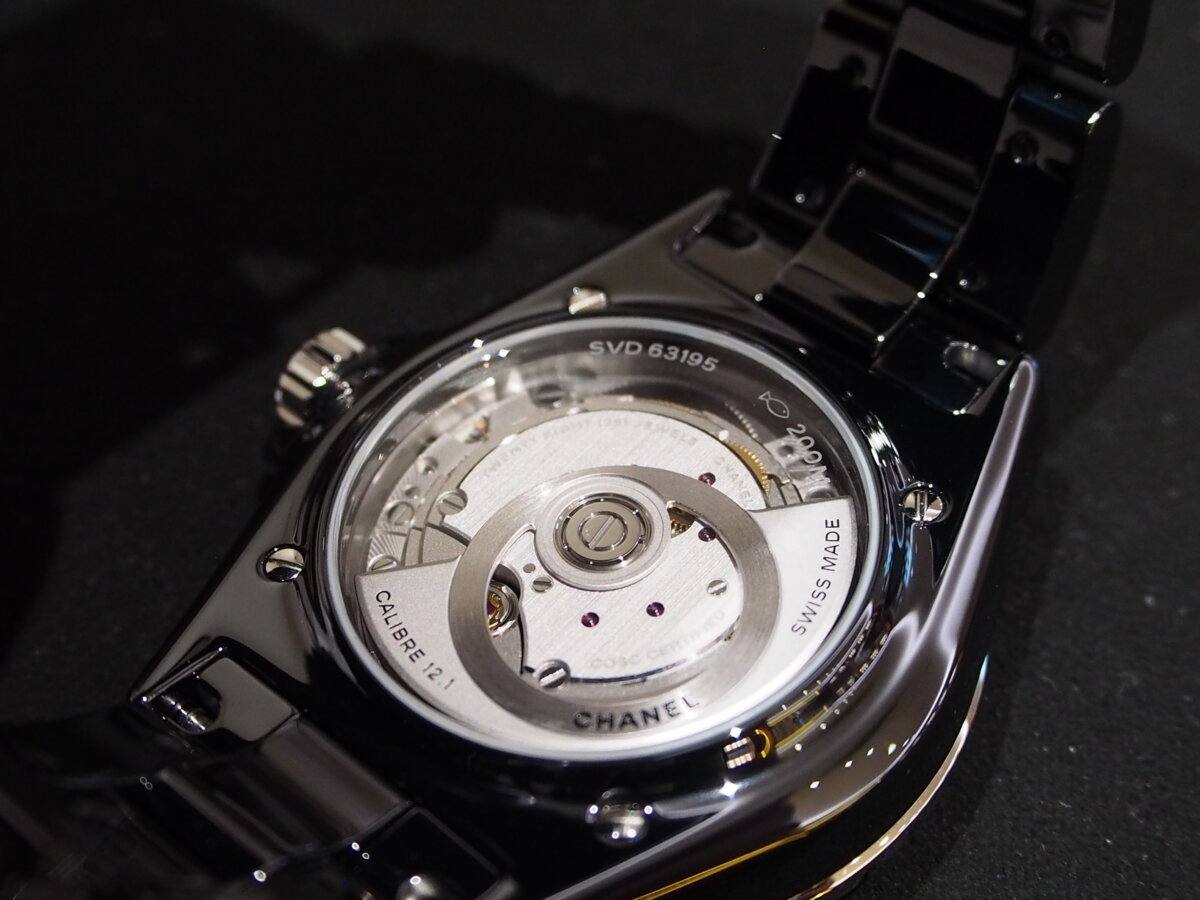 【シャネル】12個のダイヤモンドが映えるブラックカラーのJ12 38mm ｜ oomiya 京都店ブログ - 正規輸入時計専門店