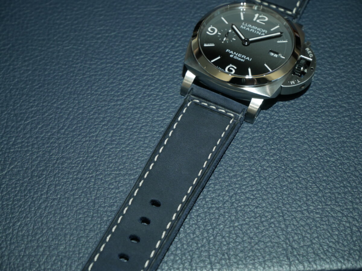 リサイクルベースの新素材を採用した【ルミノール マリーナ eSteel™ Grigio Roccia】-PANERAI -P1070183