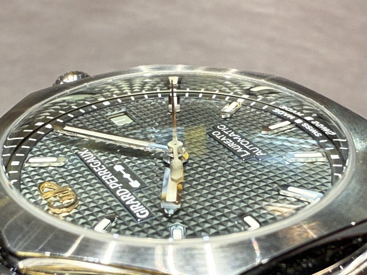 【ジラール・ペルゴ】待望の38mm～初めてステンレスモデルに採用されたセージグリーン～-GIRARD-PERREGAUX -S__256294921_0