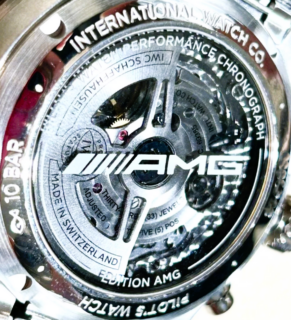 【IWC】 車好き必見！高級車に名前負けしない！？パイロット・ウォッチ・パフォーマンス・クロノスグラフ41AMGをご紹介