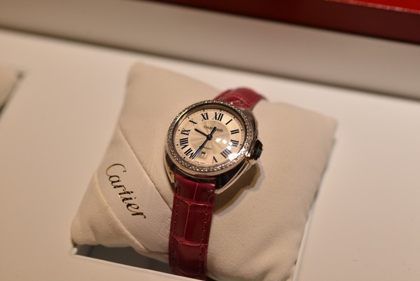 Cartier2015新作　クレドゥカルティエ　31mm-Cartier 〉SIHH -7e208111-s