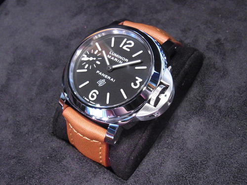 PANERAI　本日の入荷品を暗闇で…