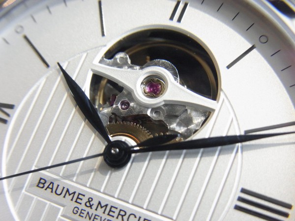 2016年SIHH新作モデル入荷。クラシマ４０ｍｍオープンバランス～BAUME&MERCIER～ - ▶SIHH｜WW 