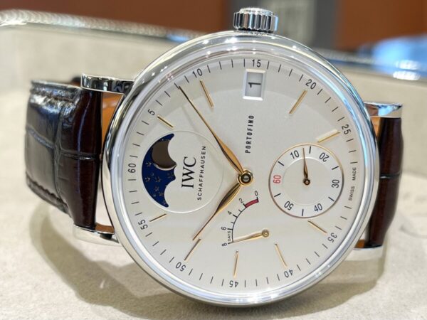 【IWCフェア開催中！】パワーリザーブ驚異の８日間！？ポートフィノ・ハンドワインド・ムーンフェイズをご紹介！！ - IWC 