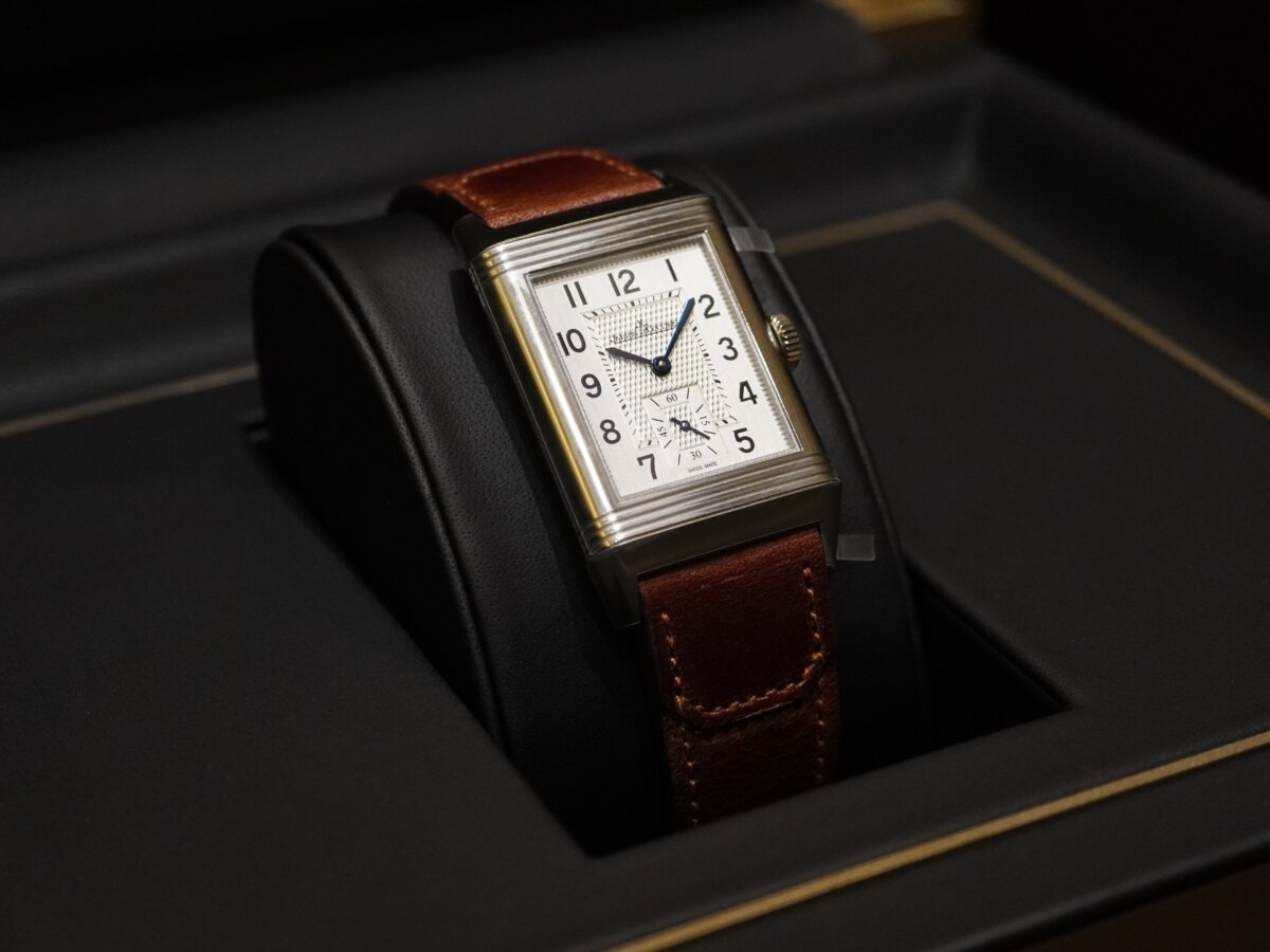 ウィンターフェア 2022×ジャガー・ルクルトは、レベルソ・クラシック・ラージ・スモールセコンド (Q3858522) - Jaeger-LeCoultre 