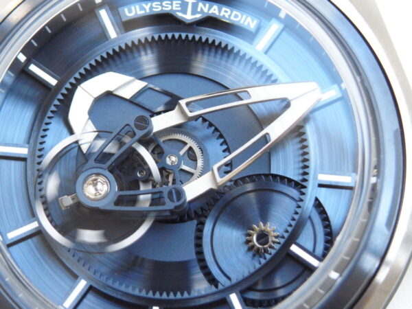 "文字盤を持たない機械式時計フリークX : ユリス・ナルダンの見るべき未来の証" - ULYSSE NARDIN 
