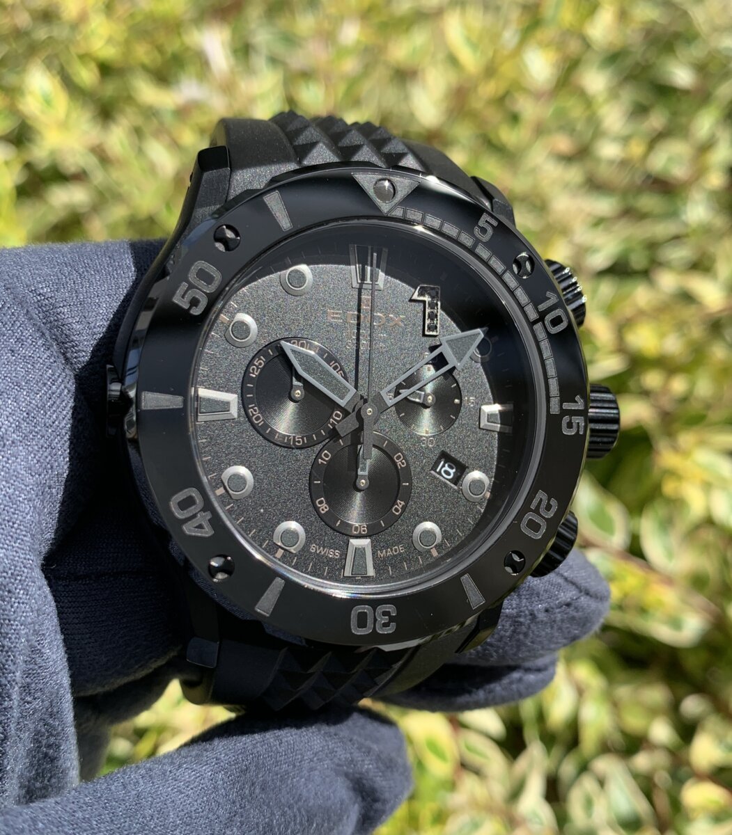 EDOX  日本限定モデル　THE BLACK  クロノオフショア1 クロノグラフ　 - EDOX 