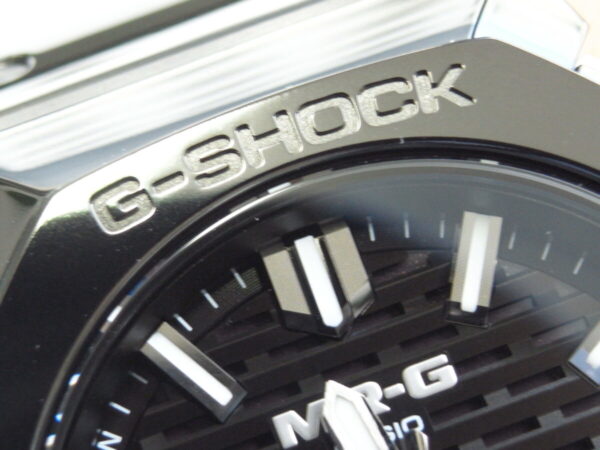 G-SHOCK 最強のタフネスと美を両立する MRG-B2100B-1AJRの魅力とは？ - G-SHOCK 