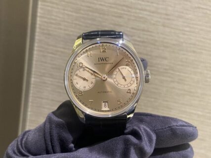 IWC 新作ポルトギーゼ・オートマティック42より新色デューンダイヤルをご紹介（IW501705)