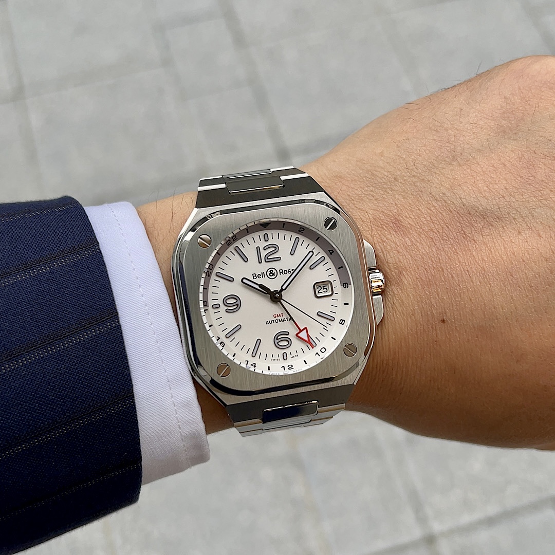 ビジネスシーンでも活躍！BR-05 GMT WHITE～ベル＆ロス～ - Bell＆Ross 