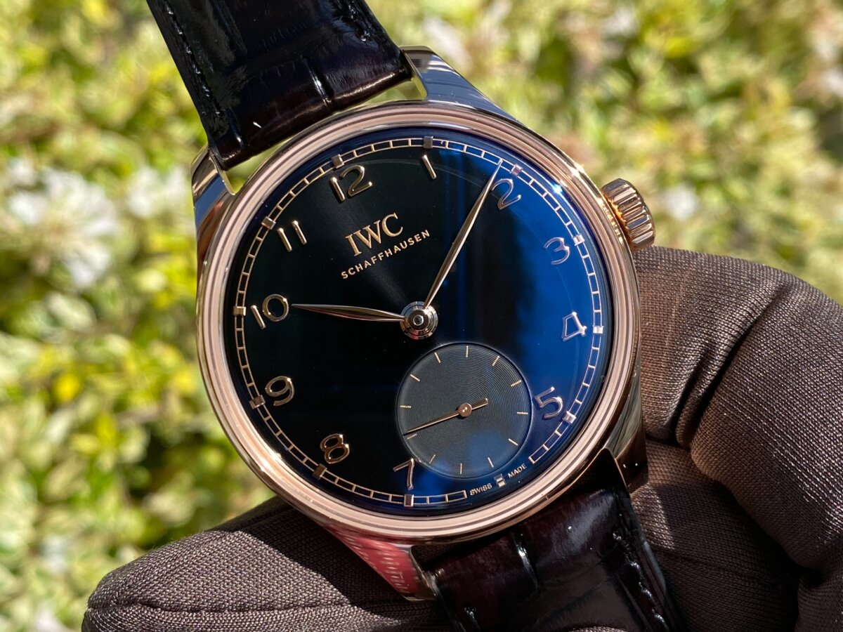 【IWC】注目の新作！金無垢に黒文字盤はシンプルにカッコイイ！！「ポルトギーゼ・オートマティック40」（IW358401） - IWC 