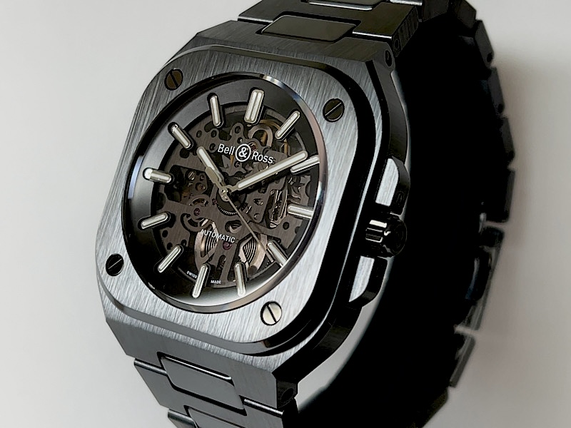 ブラックセラミックに覆われたスケルトンダイアルの魅力？BR05-SKELETON BLACK CERAMIC (BR05A-BL-SKECE/SCE)～ベル＆ロス～ - Bell＆Ross 