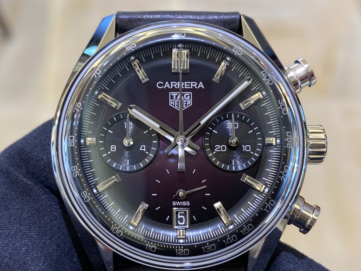 【タグ・ホイヤー】パープルは今後のトレンドカラーになる！？「カレラ クロノグラフ」スモーキーパープル文字盤 - TAG Heuer 