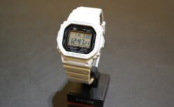 完成　新作（新色）入荷！　メイド イン ジャパンのG-SHOCK