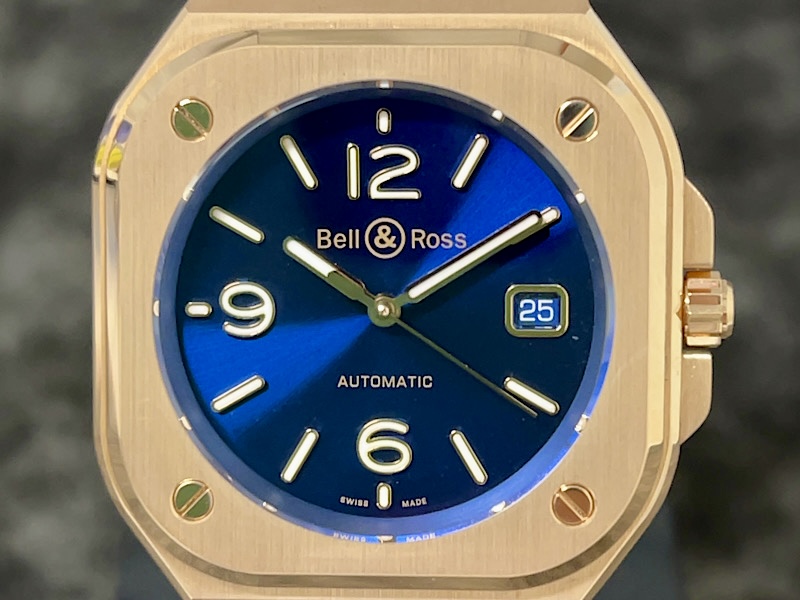 18Kピンクゴールドの存在感×ブルーダイアルのお洒落さが魅力！！BR-05 BLUE GOLD～ベル&ロス～ - Bell＆Ross 