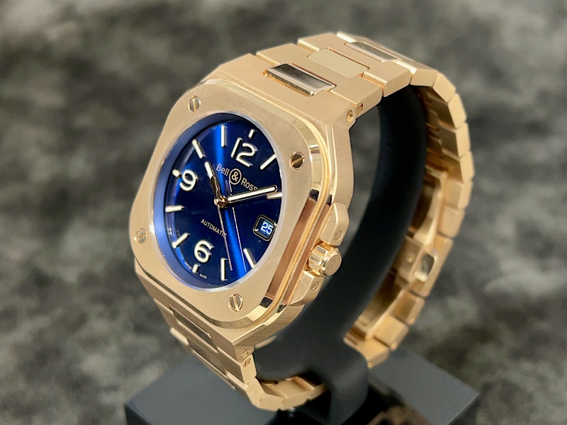 18Kピンクゴールドの存在感×ブルーダイアルのお洒落さが魅力！！BR-05 BLUE GOLD～ベル&ロス～ - Bell＆Ross 