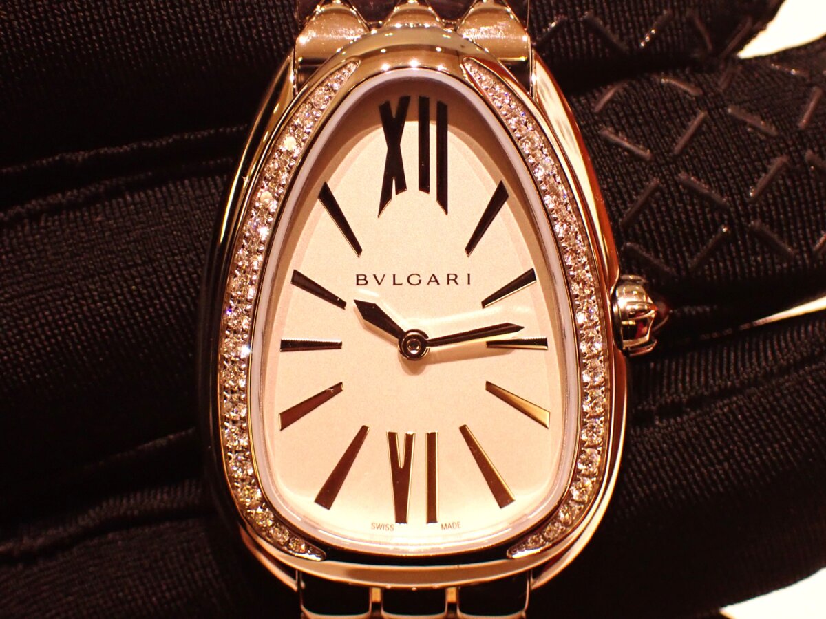 【ブルガリ】蛇をイメージ？セルペンティ セドゥットーリ ウォッチ - BVLGARI 