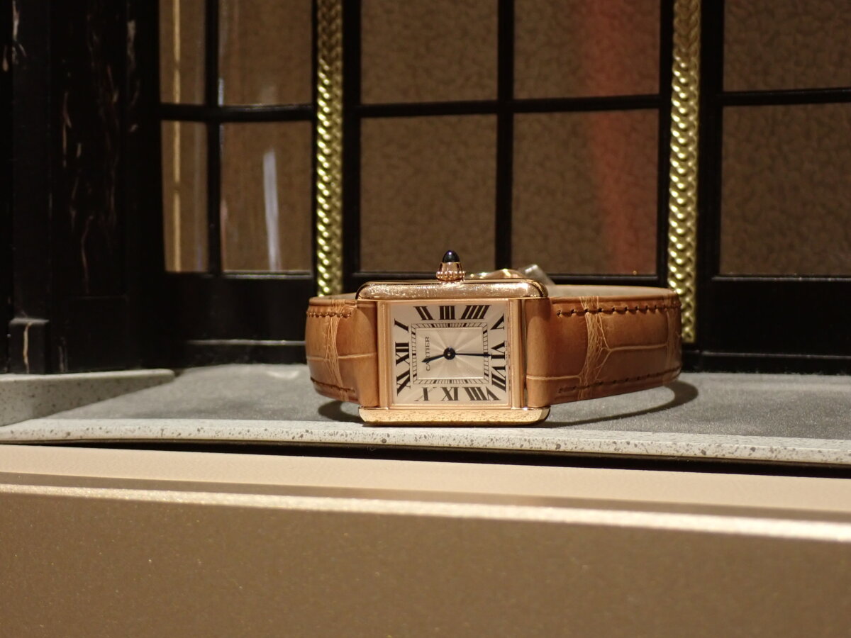 【カルティエ】ルイ・カルティエ自ら愛用した名品、「タンク ルイ カルティエ」　 - Cartier 