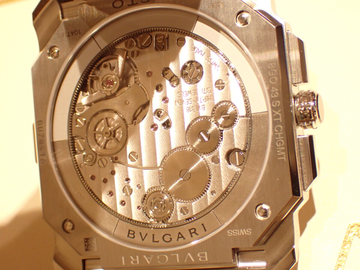 【ブルガリ】デザインと機能の融合　オクトフィニッシモクロノグラフGMT - BVLGARI 