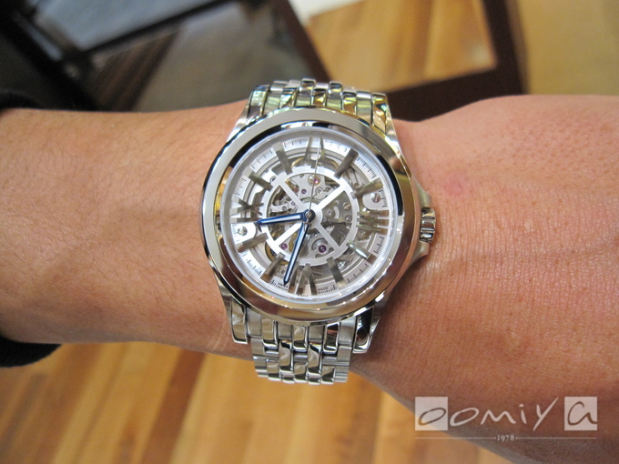 ブローバ　腕時計　カークウッド　アキュトロン　63A102　シルバー26000円ではよろしいですか